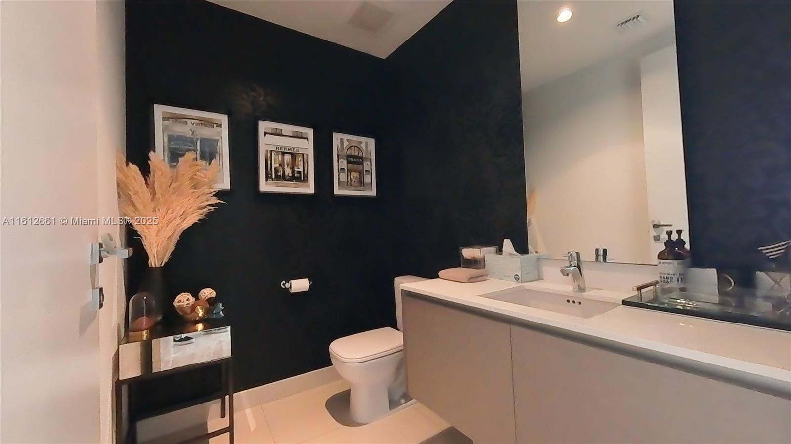 3300 NE 188 St. #611, Aventura FL 33180