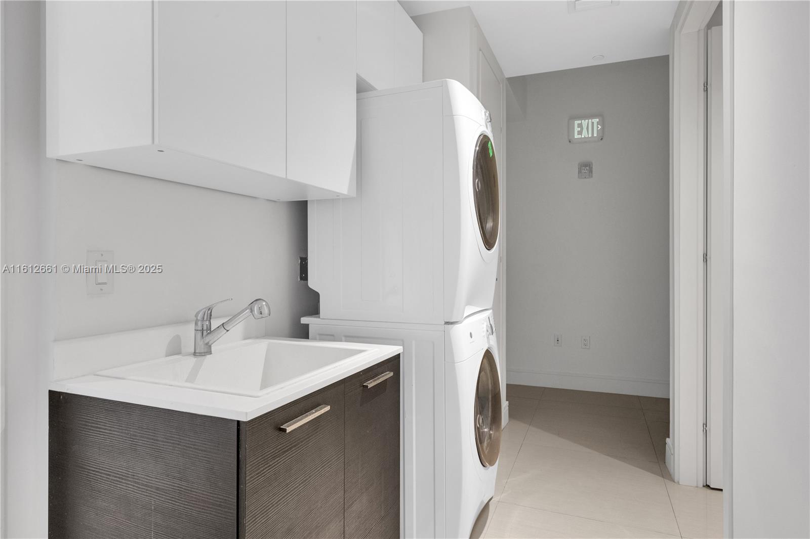 3300 NE 188 St. #611, Aventura FL 33180