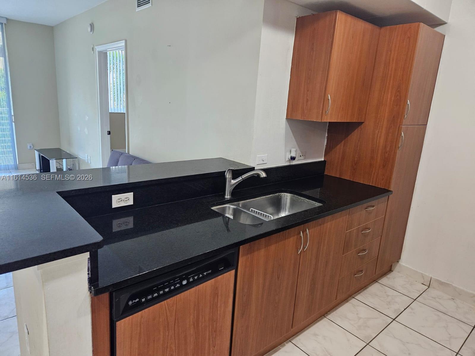 2775 NE NE 187th ST #323, Aventura FL 33180