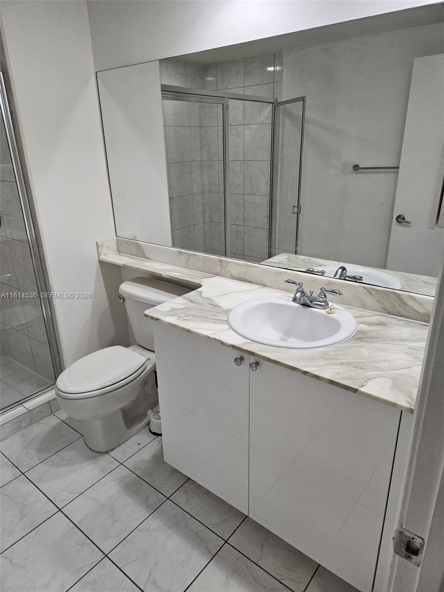 2775 NE NE 187th ST #323, Aventura FL 33180