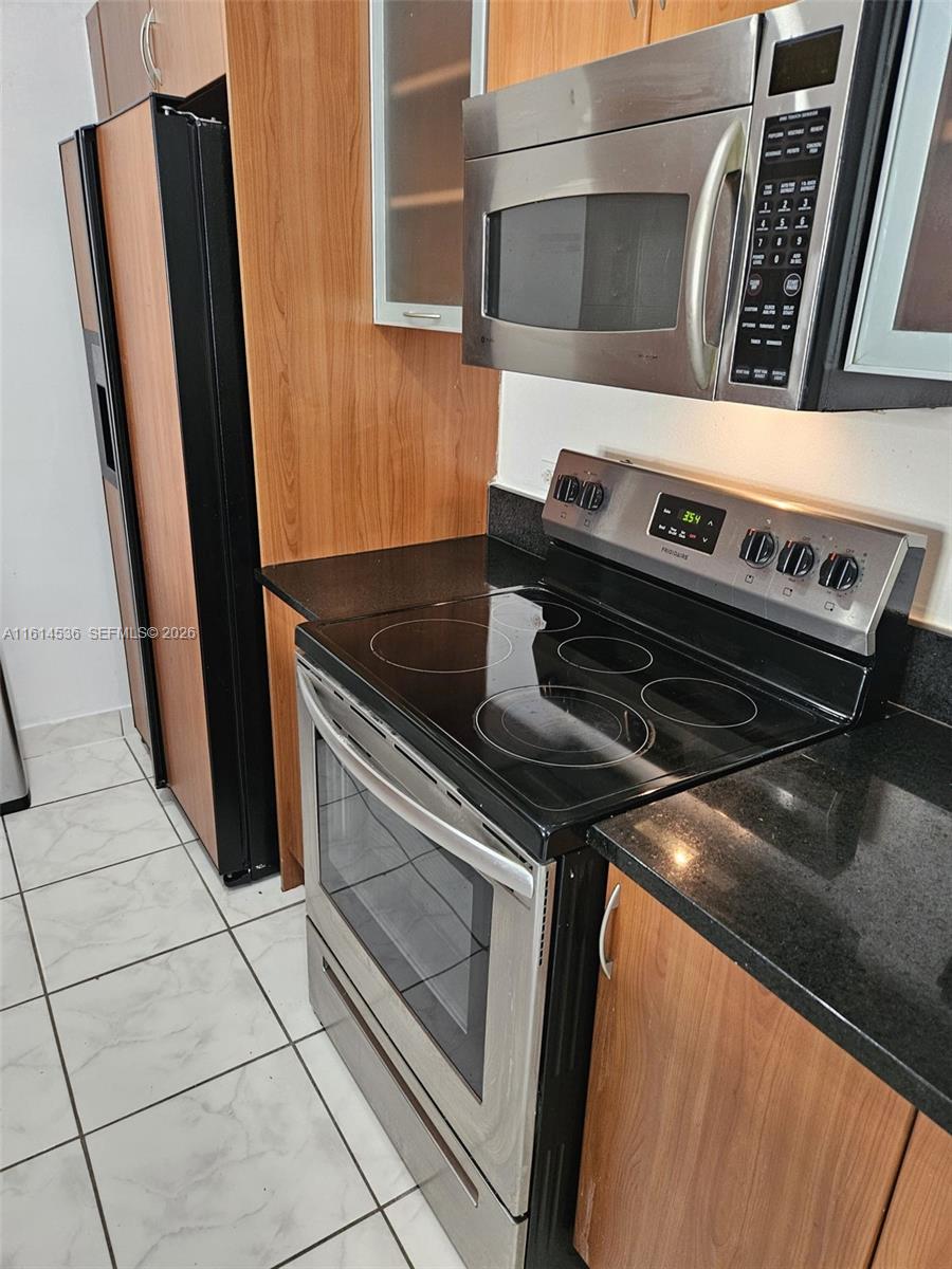 2775 NE NE 187th ST #323, Aventura FL 33180