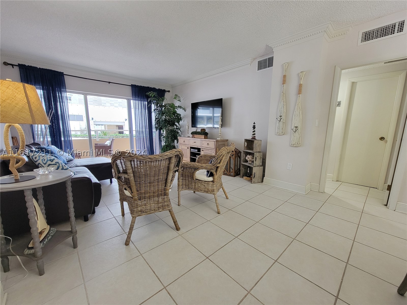 1980 S Ocean Dr #2C, Hallandale Beach FL 33009