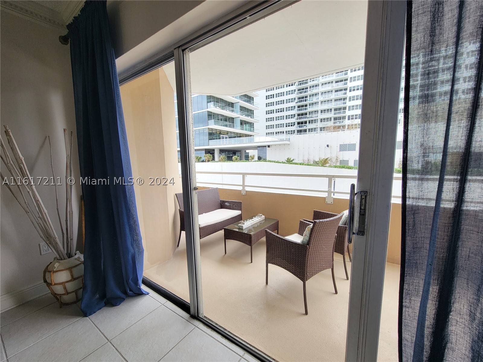 1980 S Ocean Dr #2C, Hallandale Beach FL 33009