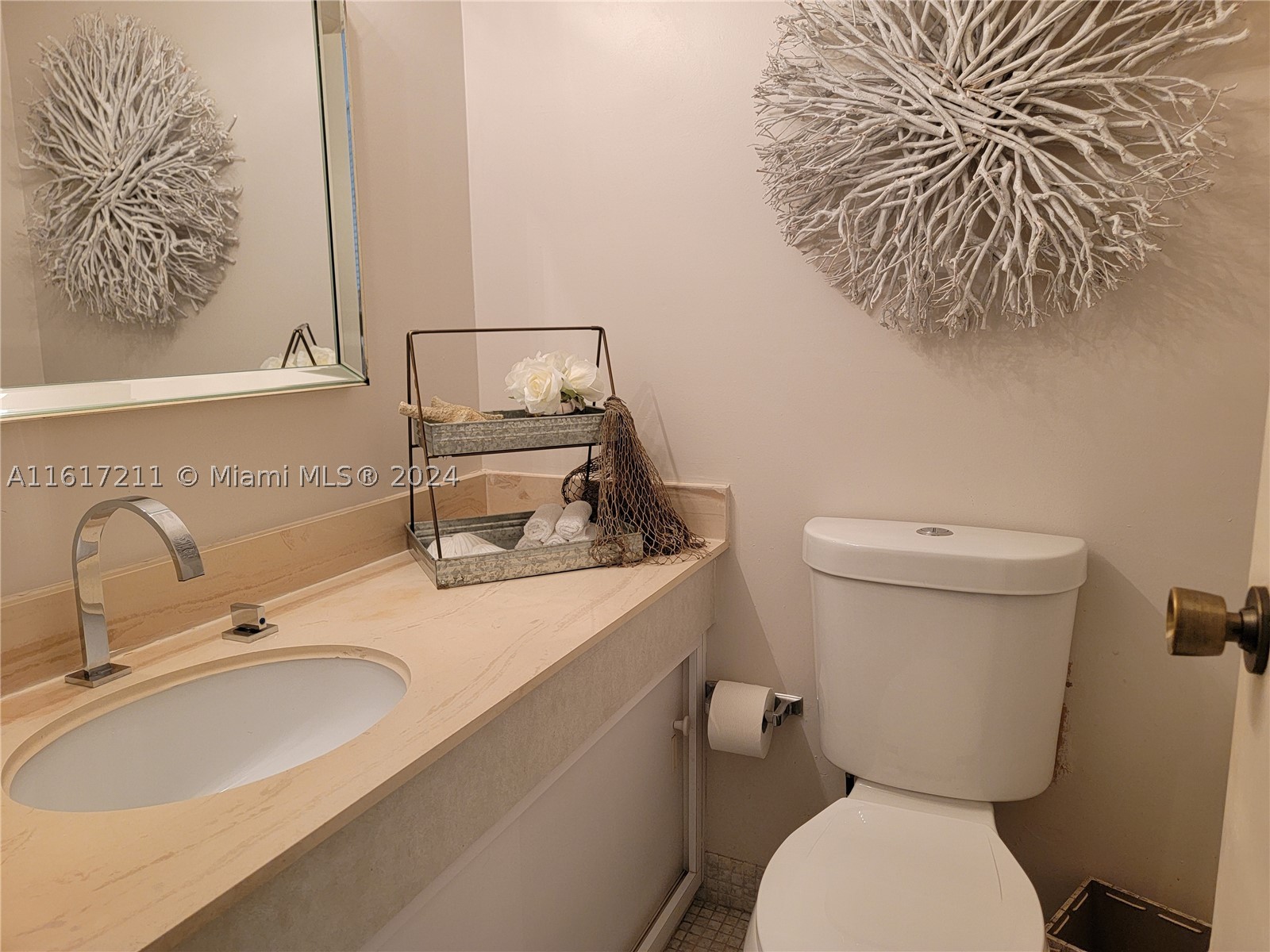 1980 S Ocean Dr #2C, Hallandale Beach FL 33009