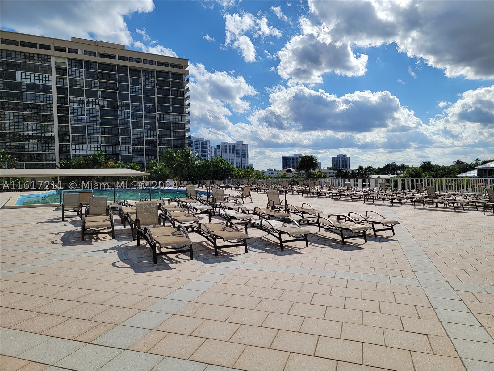 1980 S Ocean Dr #2C, Hallandale Beach FL 33009