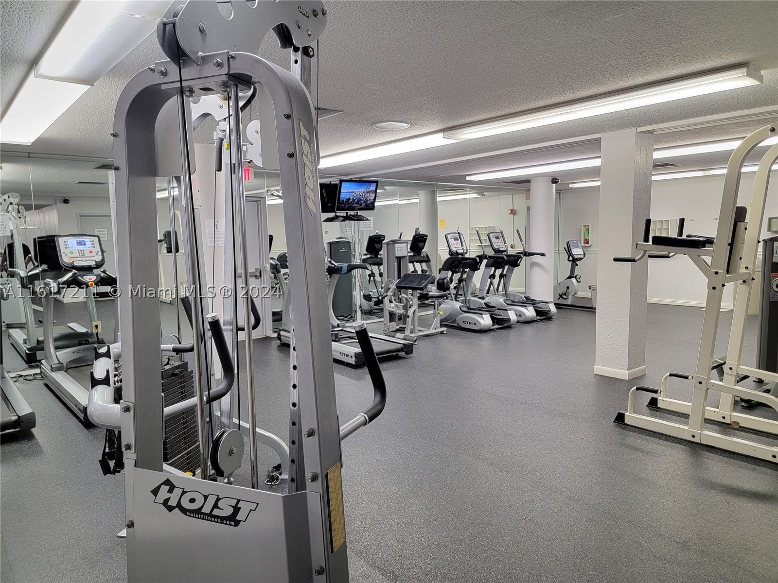 1980 S Ocean Dr #2C, Hallandale Beach FL 33009