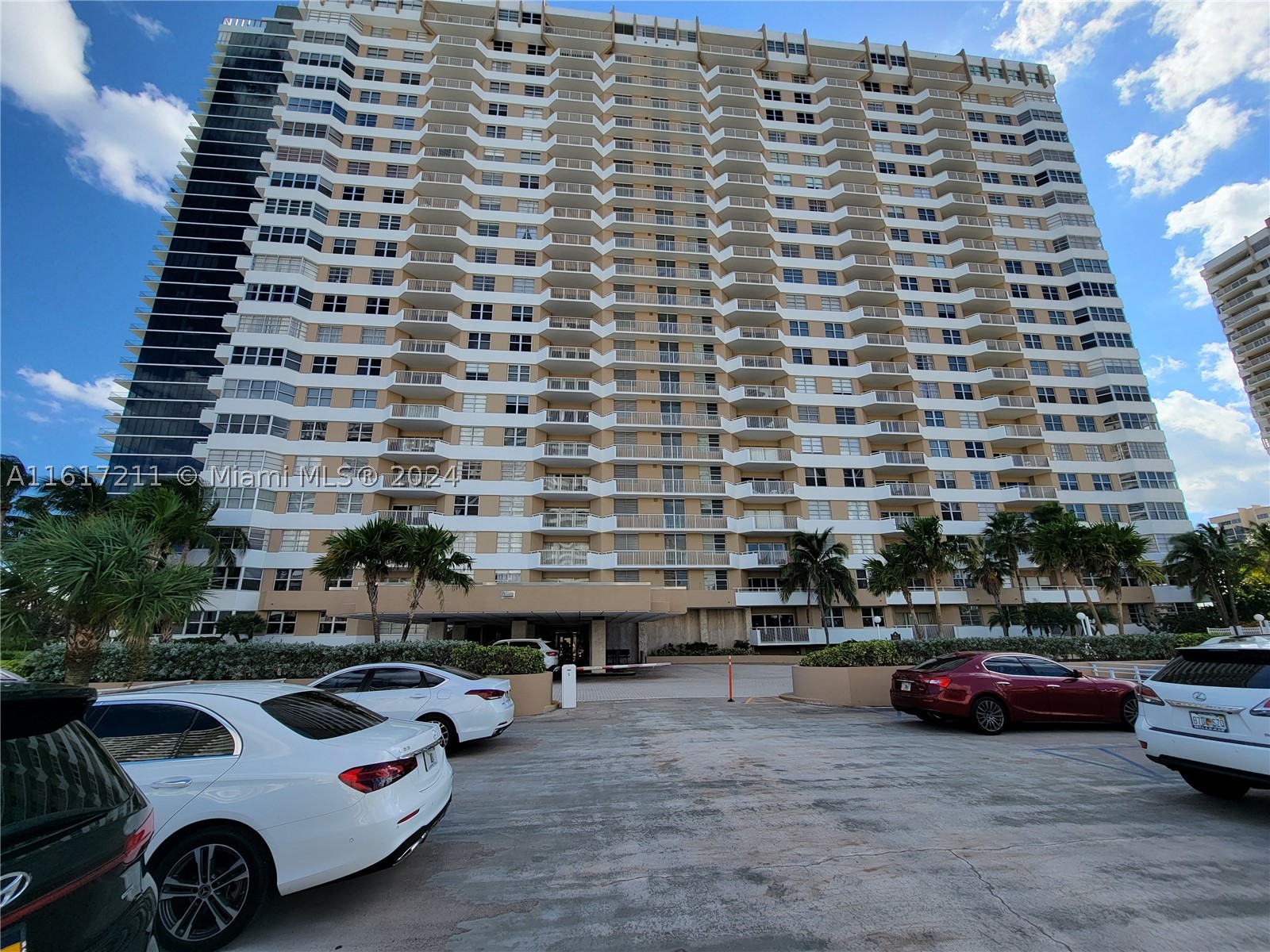 1980 S Ocean Dr #2C, Hallandale Beach FL 33009