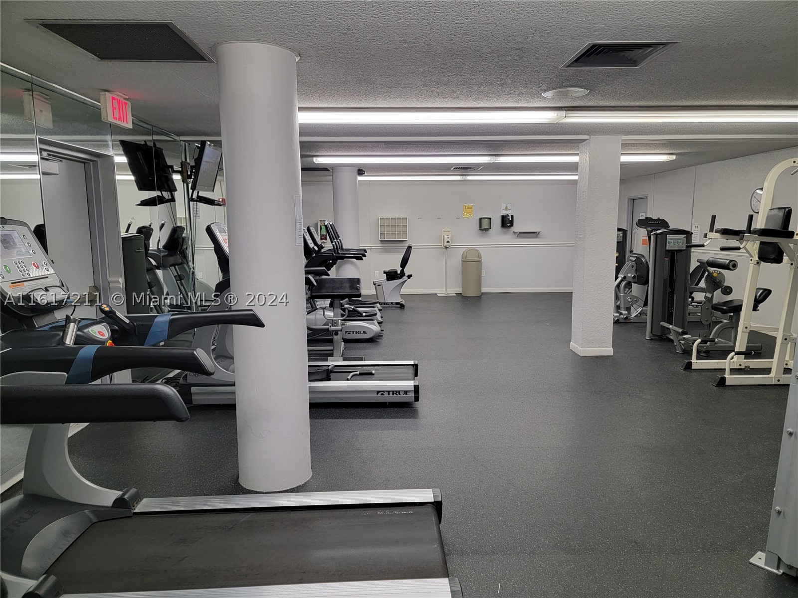 1980 S Ocean Dr #2C, Hallandale Beach FL 33009