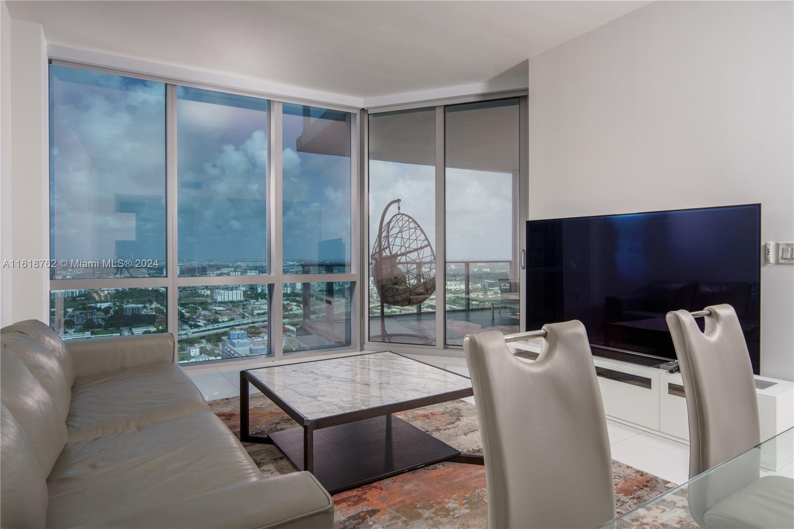 851 NE 1st Ave #4406, Miami FL 33132