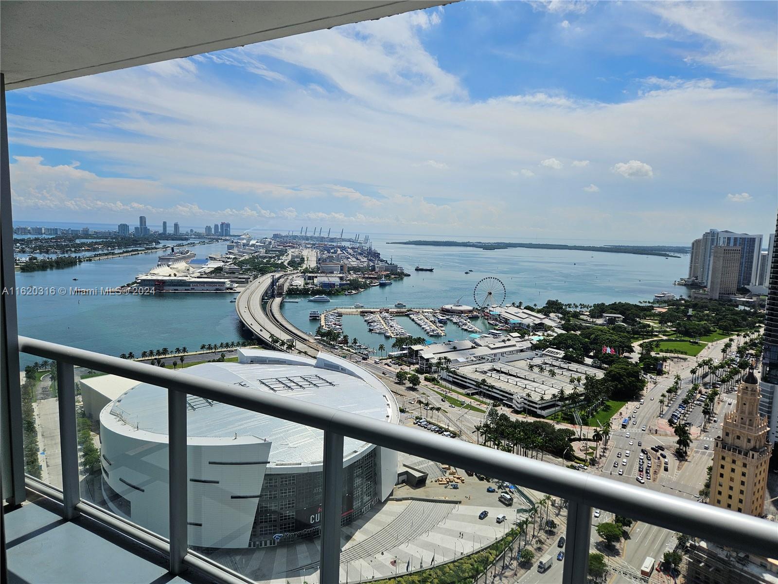 888 Biscayne Blvd #2701, Miami FL 33132