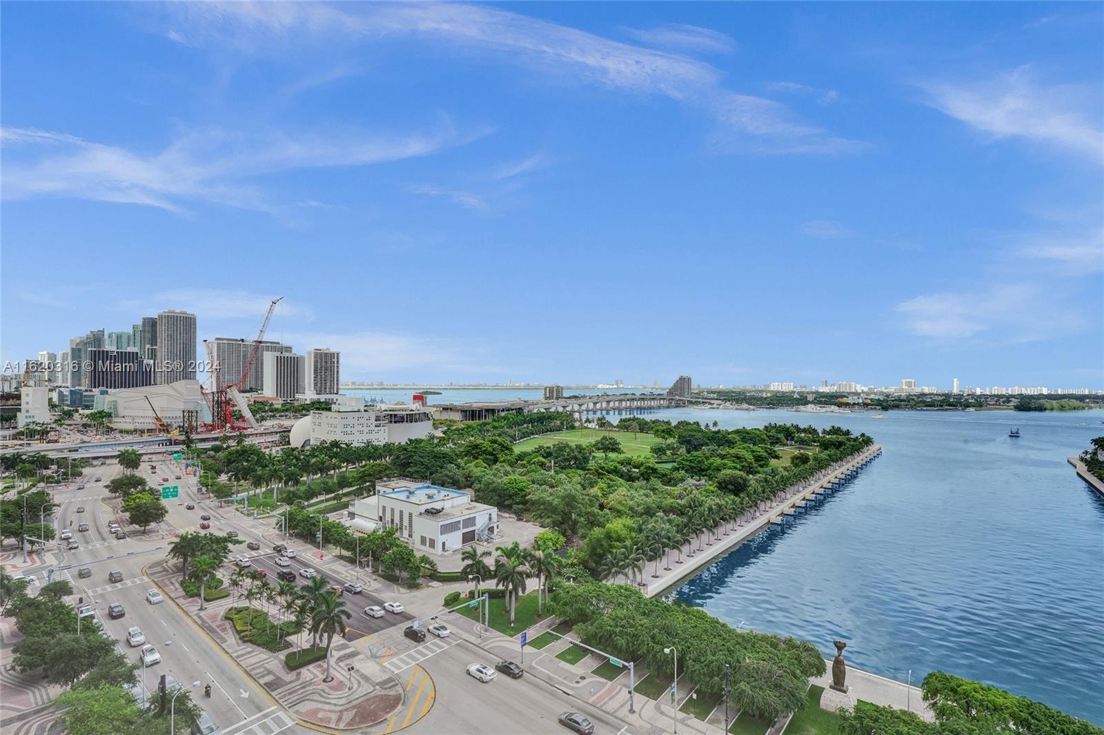 888 Biscayne Blvd #2701, Miami FL 33132