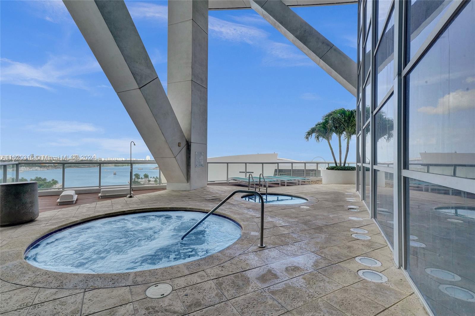 888 Biscayne Blvd #2701, Miami FL 33132