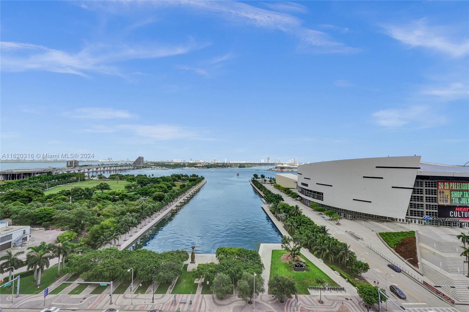 888 Biscayne Blvd #2701, Miami FL 33132