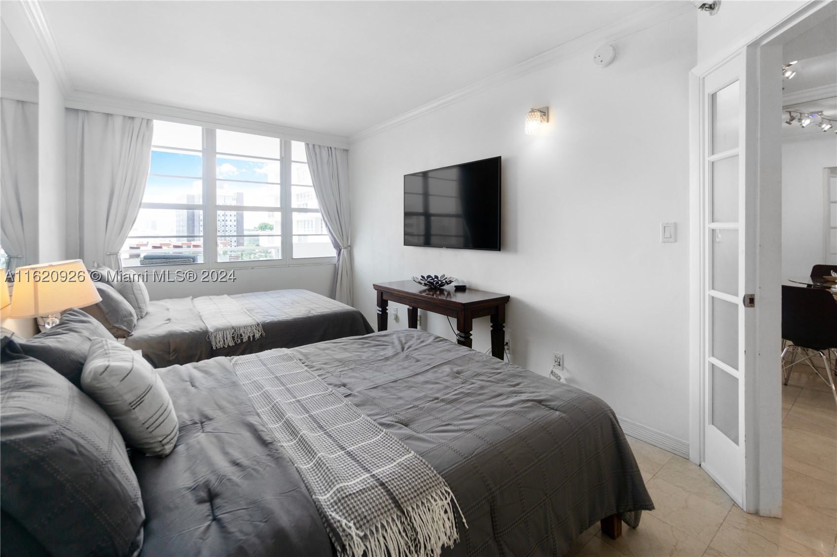100 Lincoln Rd #820, Miami Beach FL 33139