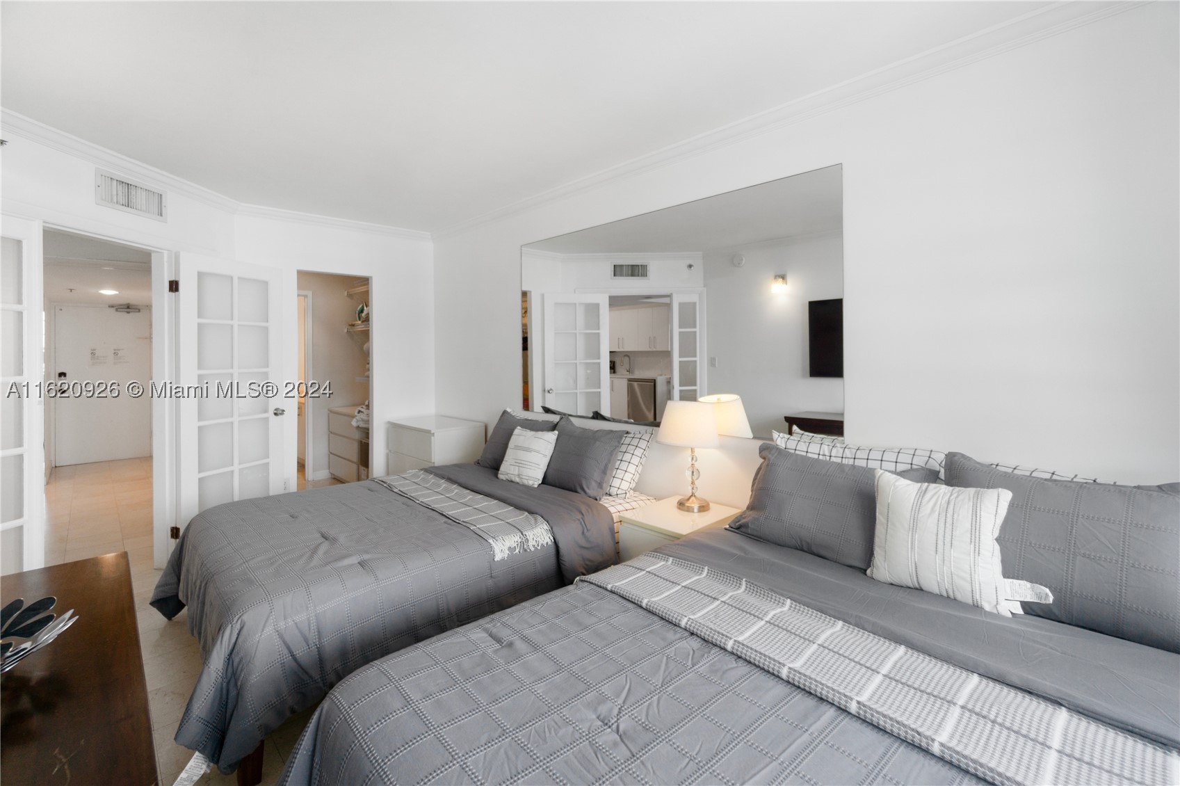 100 Lincoln Rd #820, Miami Beach FL 33139