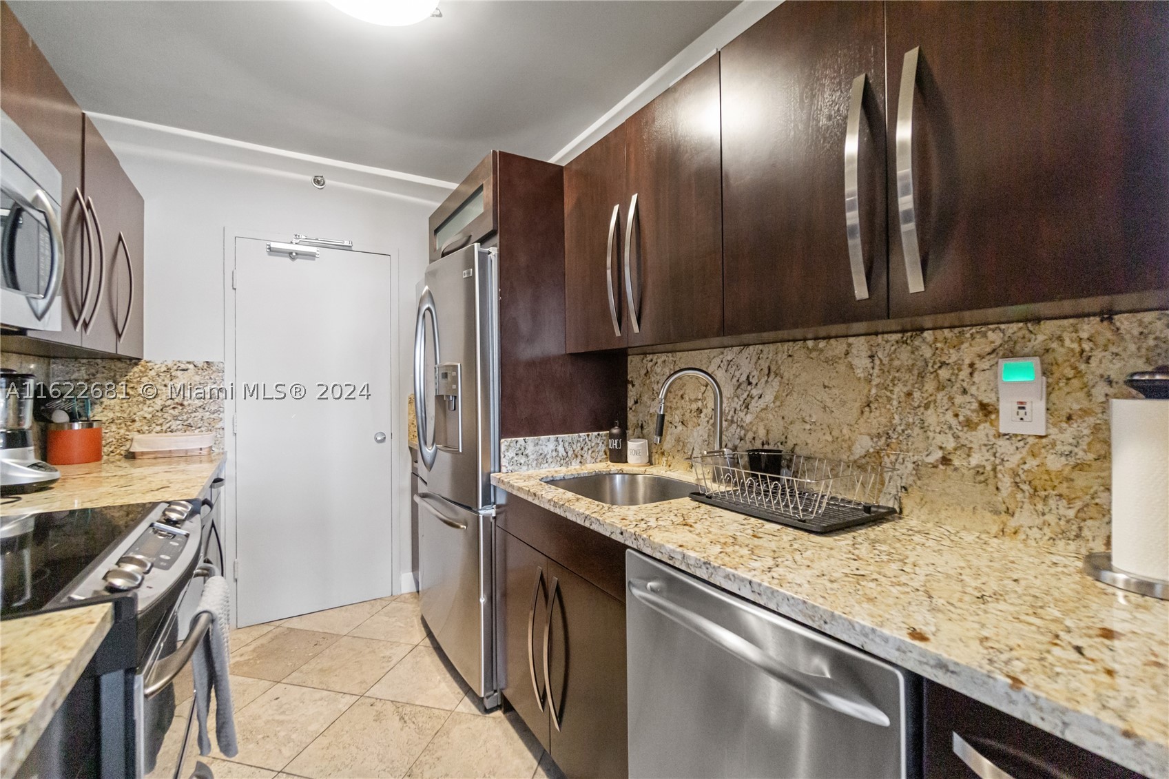 100 Lincoln Rd #1422, Miami Beach FL 33139