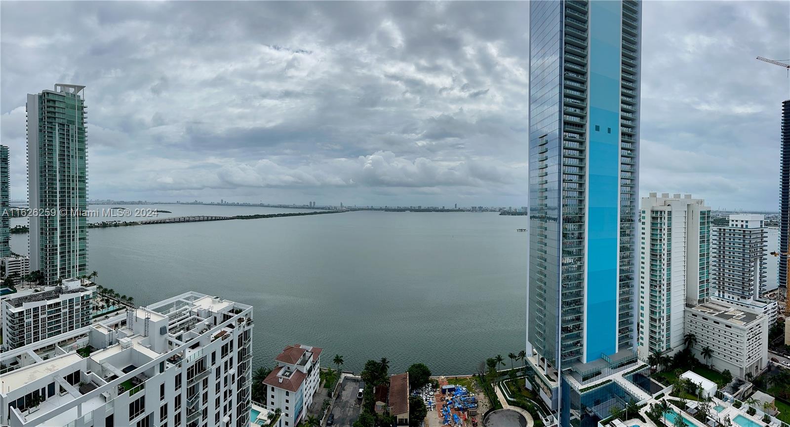 600 NE 27th St #2302, Miami FL 33137