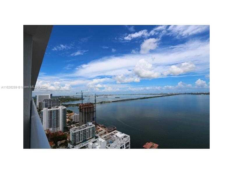 600 NE 27th St #2302, Miami FL 33137