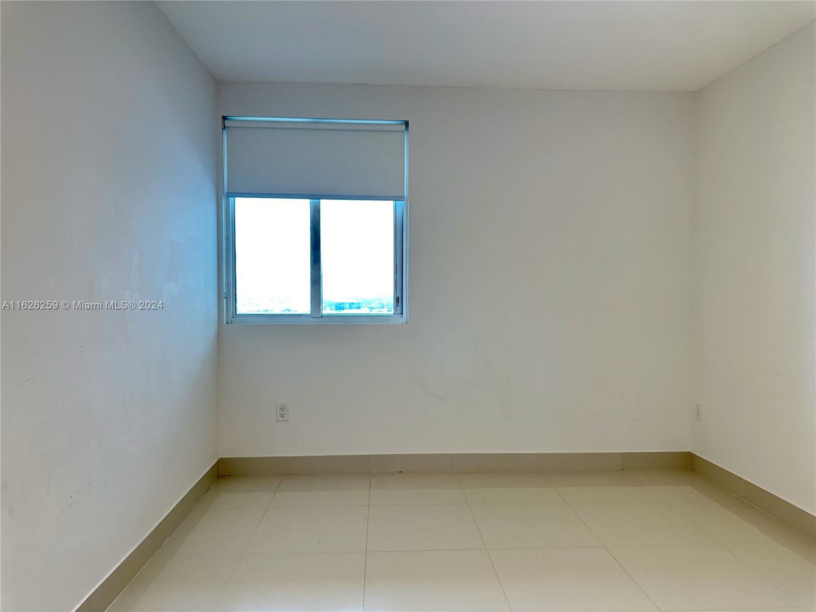600 NE 27th St #2302, Miami FL 33137