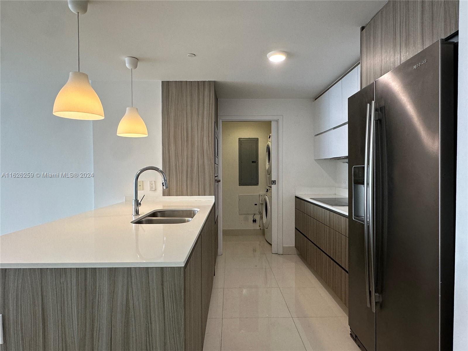 600 NE 27th St #2302, Miami FL 33137