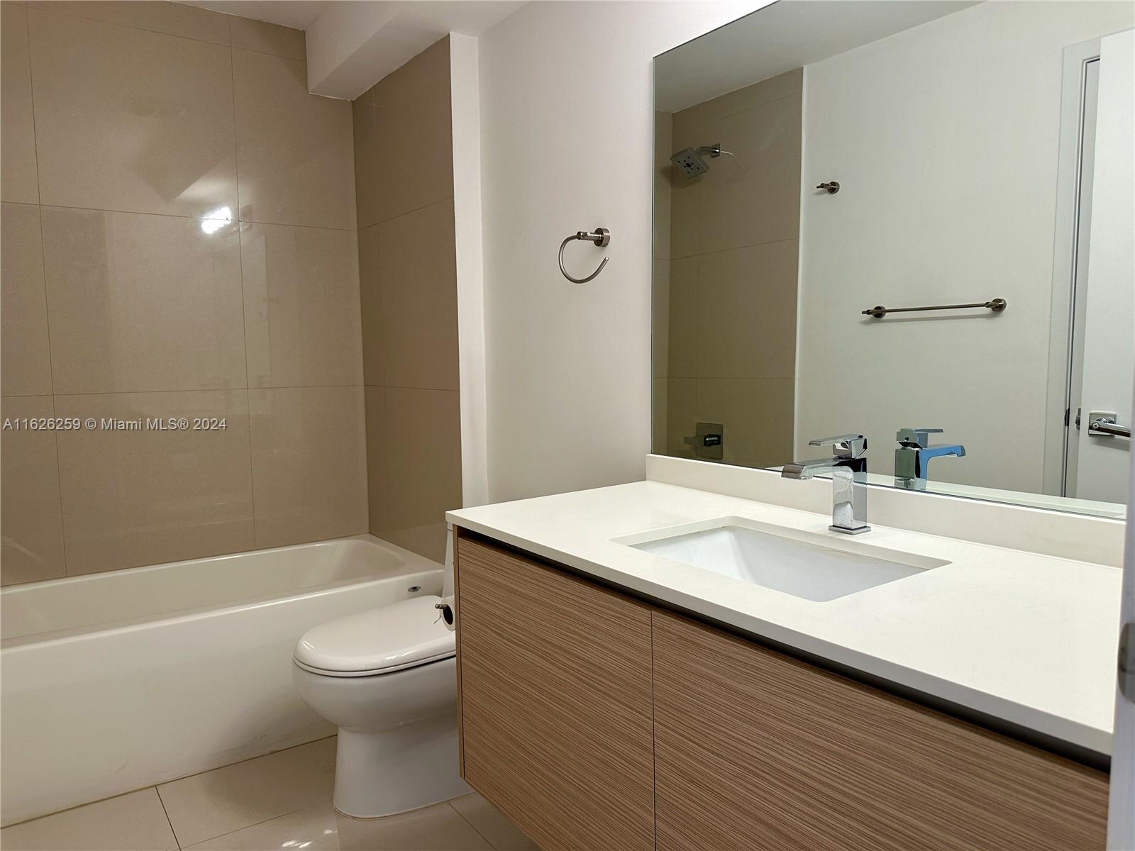 600 NE 27th St #2302, Miami FL 33137