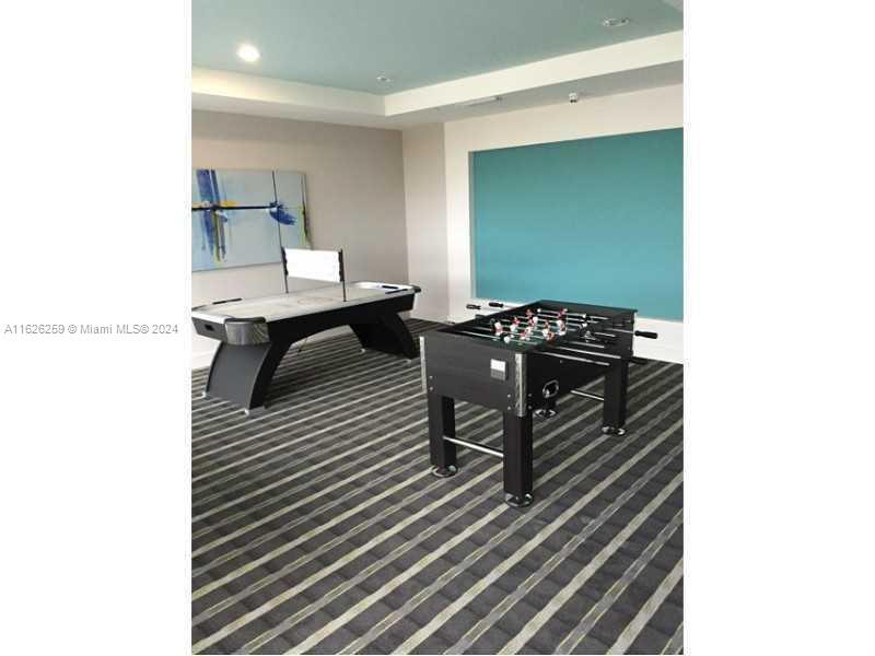 600 NE 27th St #2302, Miami FL 33137