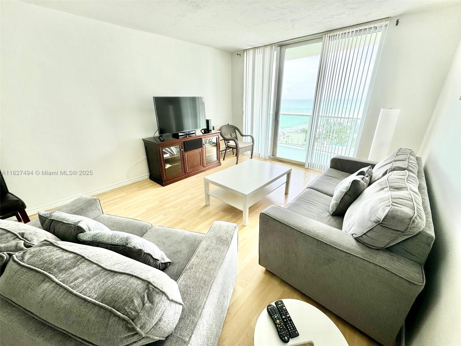 3801 OCEAN DR #10H, Hollywood FL 33019