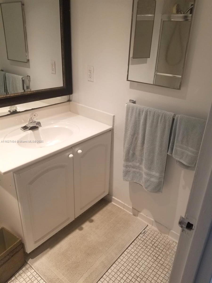 3801 OCEAN DR #10H, Hollywood FL 33019
