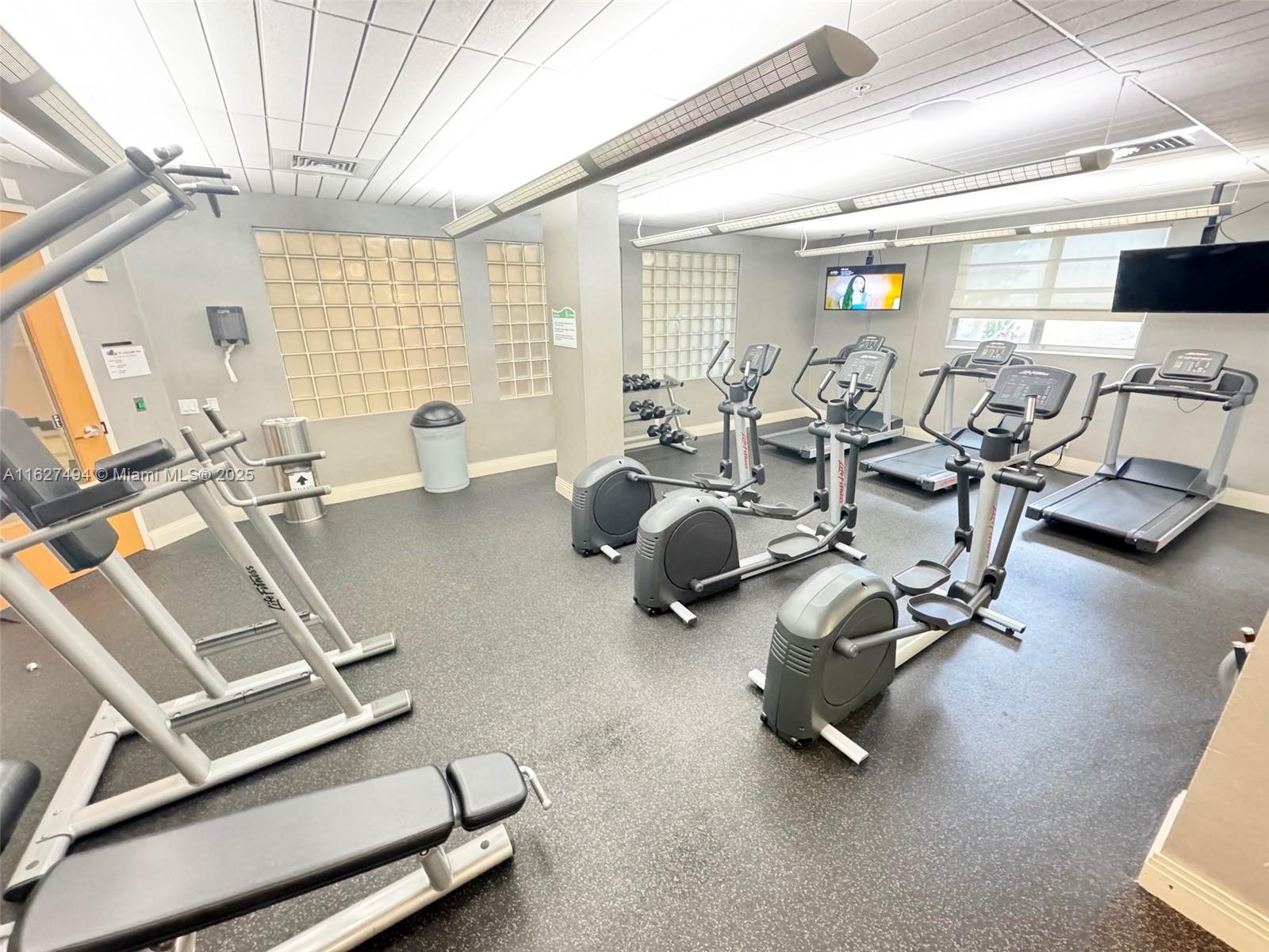 3801 OCEAN DR #10H, Hollywood FL 33019