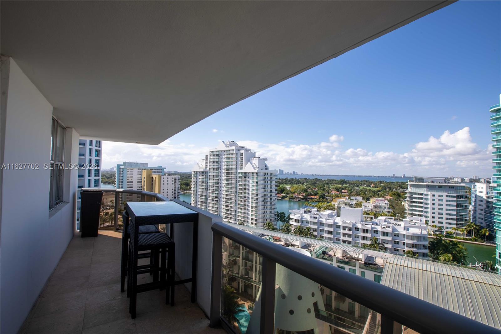 6039 Collins Ave #1728, Miami Beach FL 33140