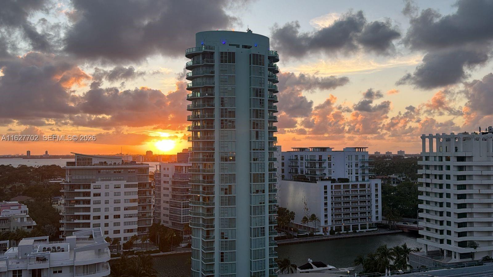 6039 Collins Ave #1728, Miami Beach FL 33140
