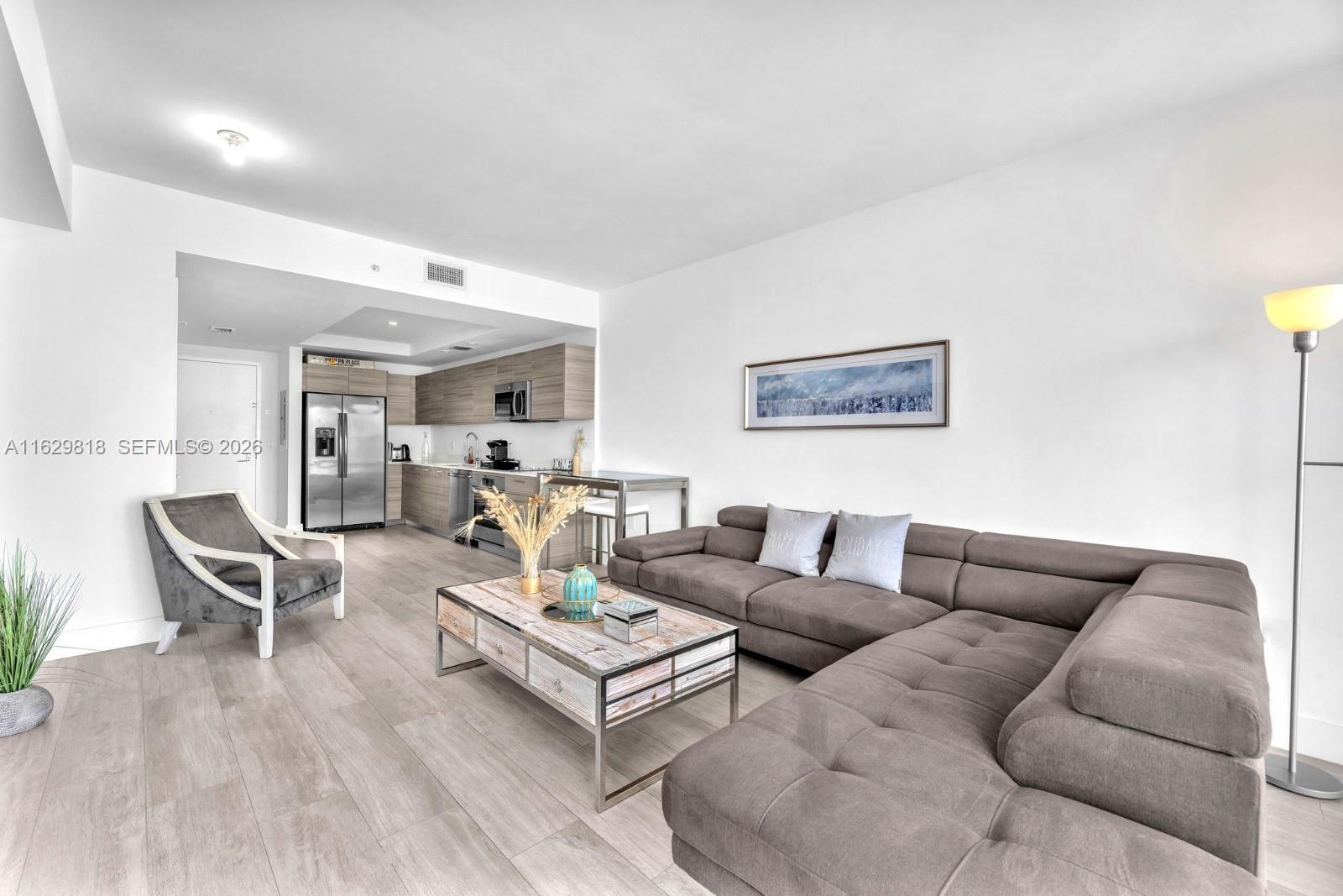 121 NE 34th St #905, Miami FL 33137
