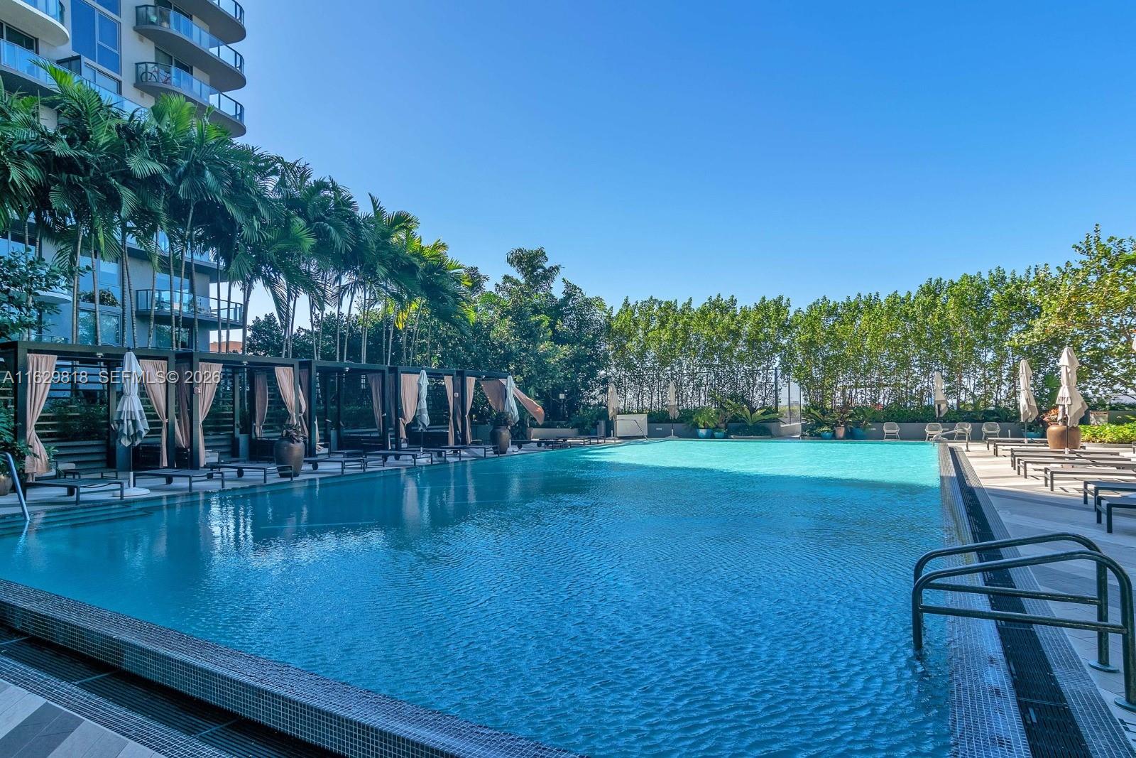 121 NE 34th St #905, Miami FL 33137
