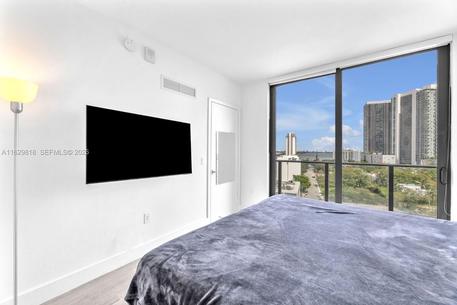 121 NE 34th St #905, Miami FL 33137
