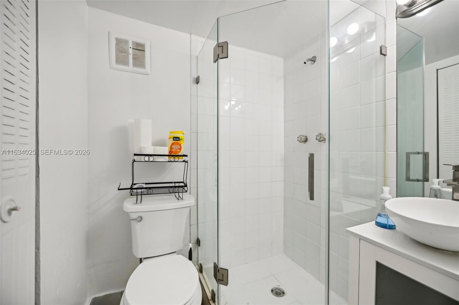 20 SW 108th Ave #F7, Sweetwater FL 33174
