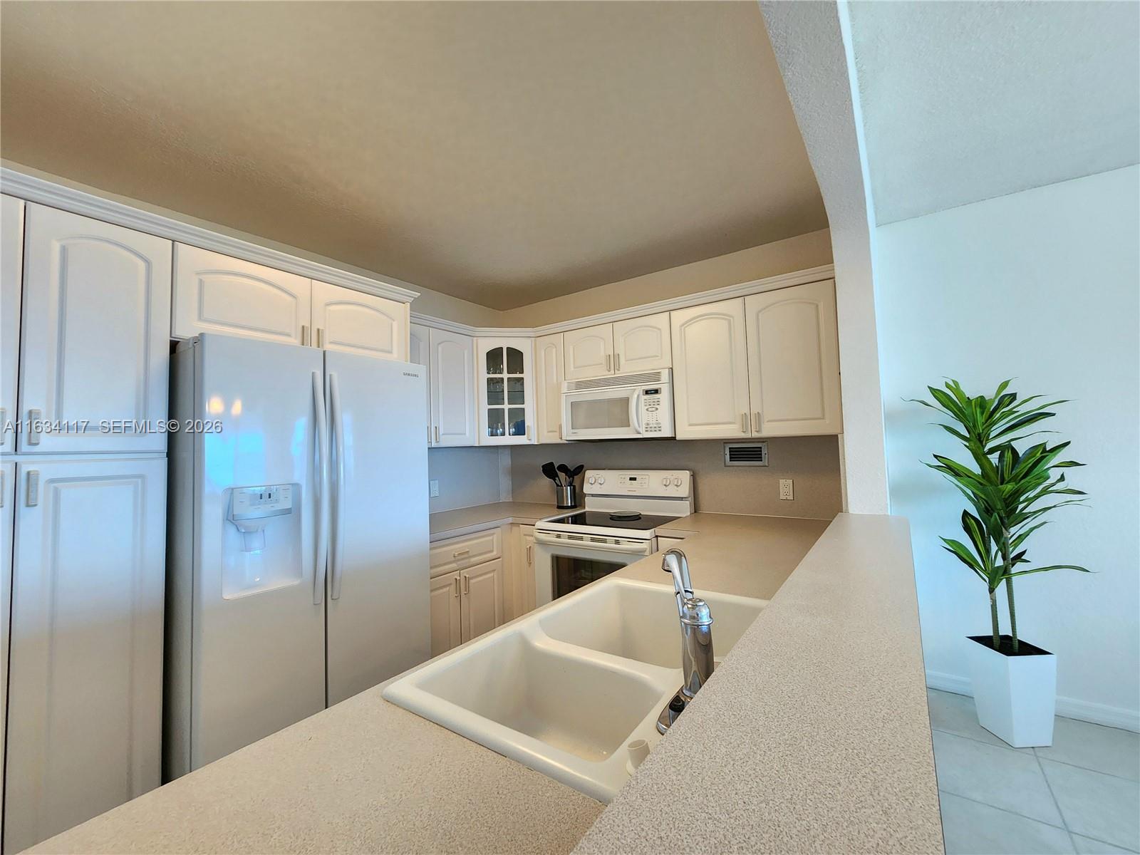 3505 S Ocean Dr #1406, Hollywood FL 33019