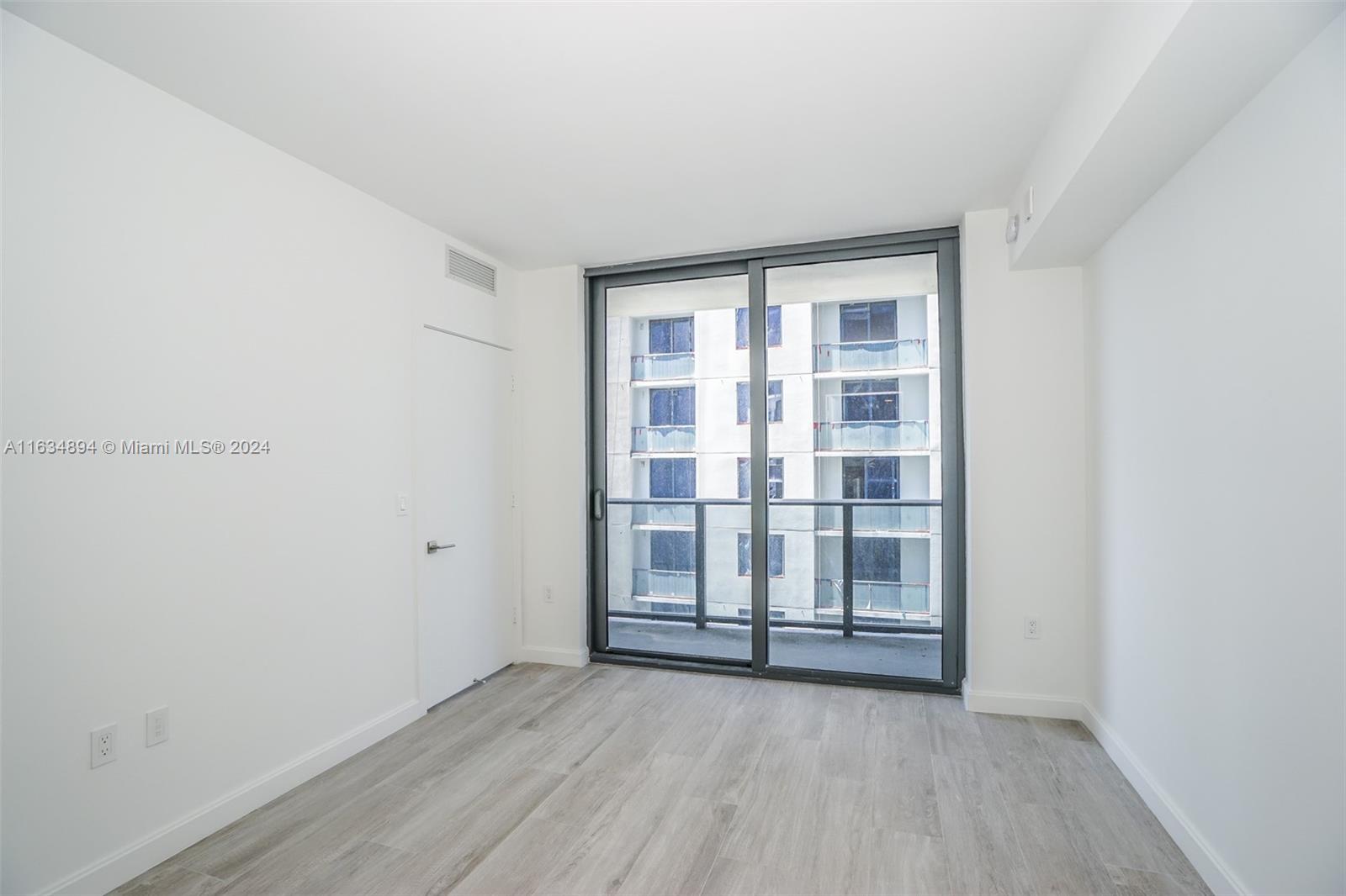 55 SW 9th ST #2108, Miami FL 33130