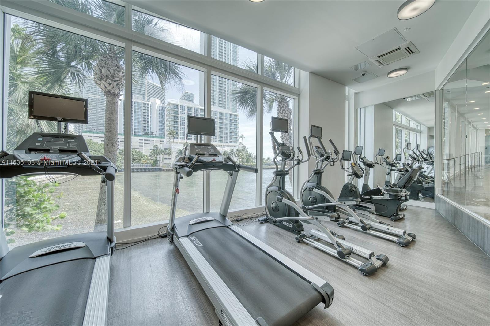 601 NE 27th St #1502, Miami FL 33137