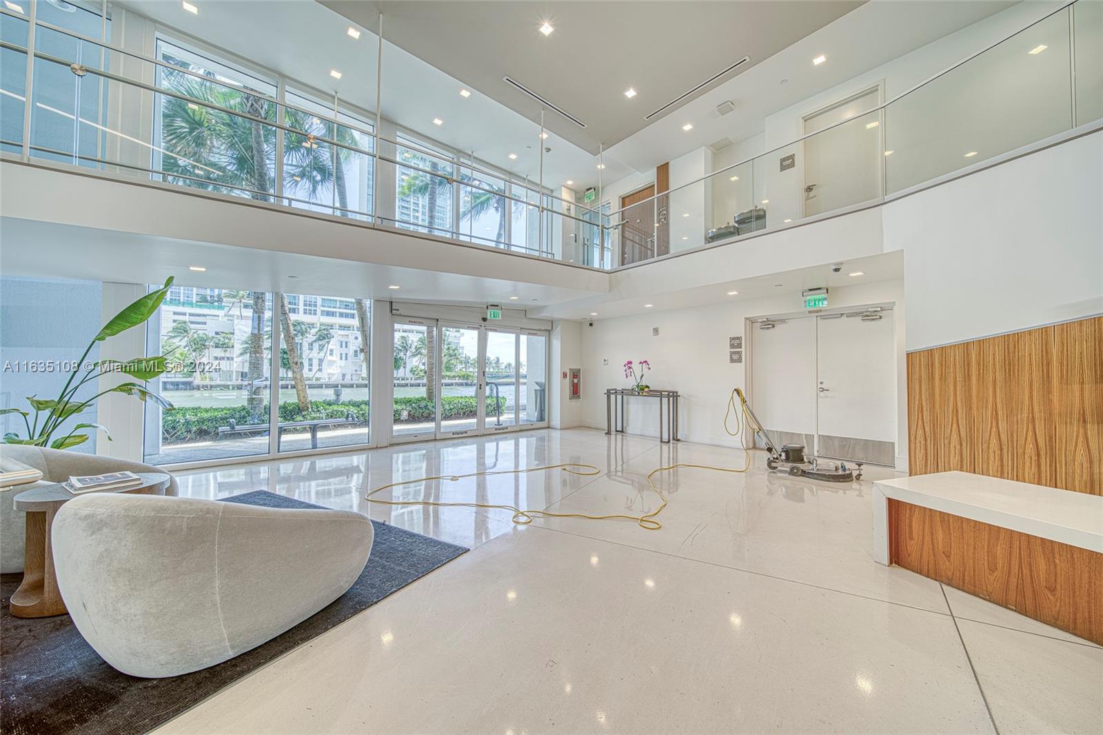601 NE 27th St #1502, Miami FL 33137