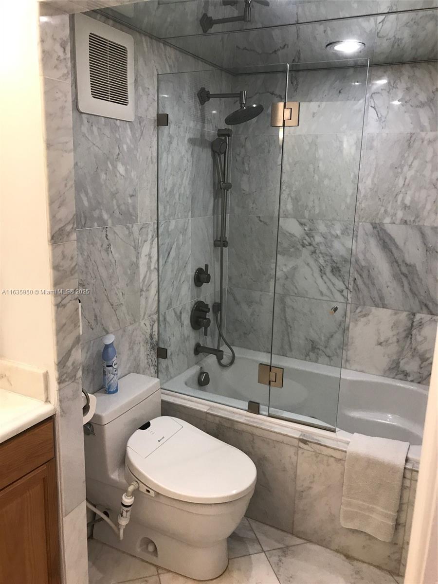100 Lincoln Rd #1633, Miami Beach FL 33139
