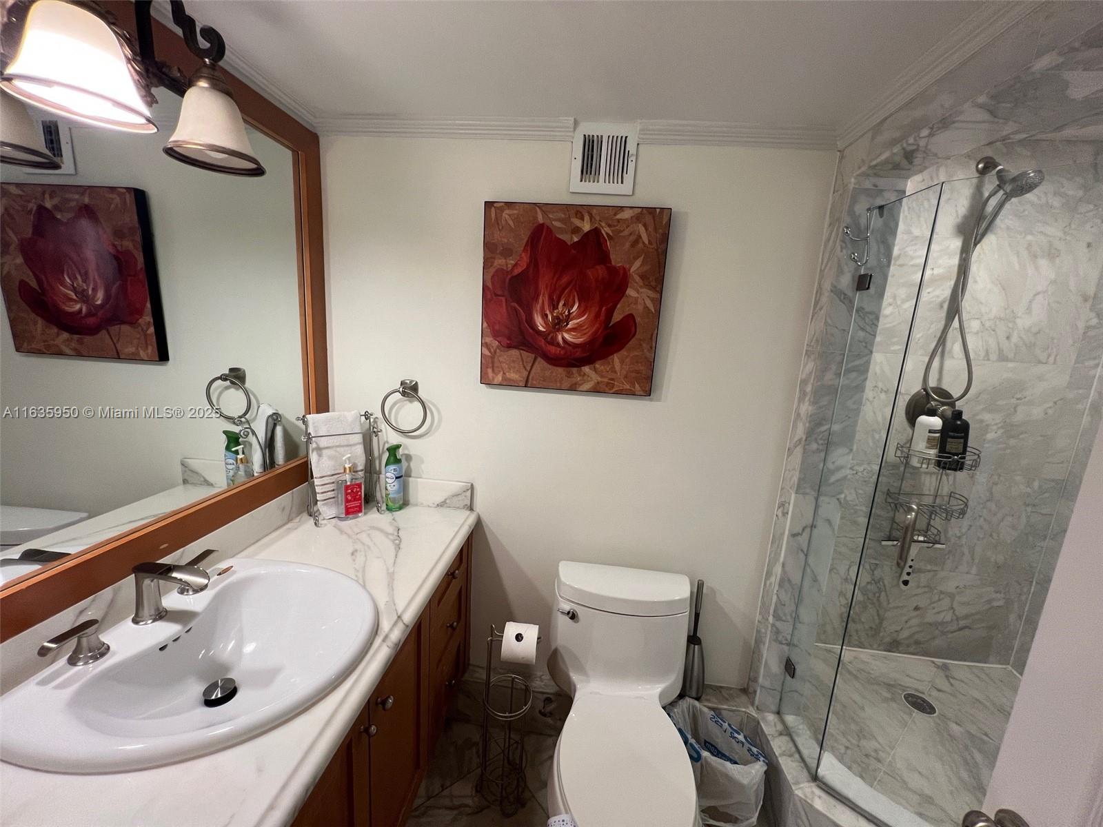 100 Lincoln Rd #1633, Miami Beach FL 33139
