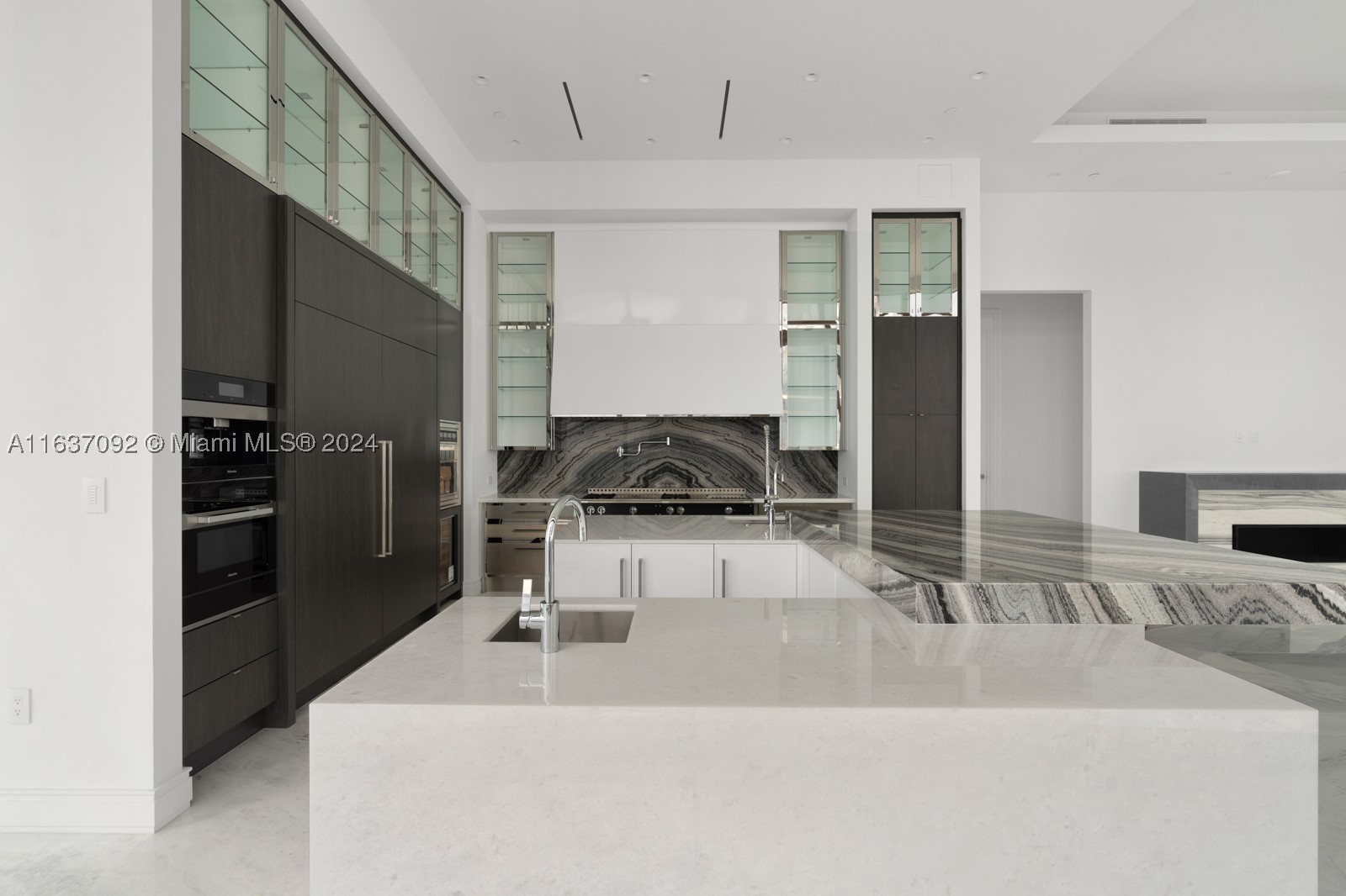 17901 Collins #Ph4705, Sunny Isles Beach FL 33160
