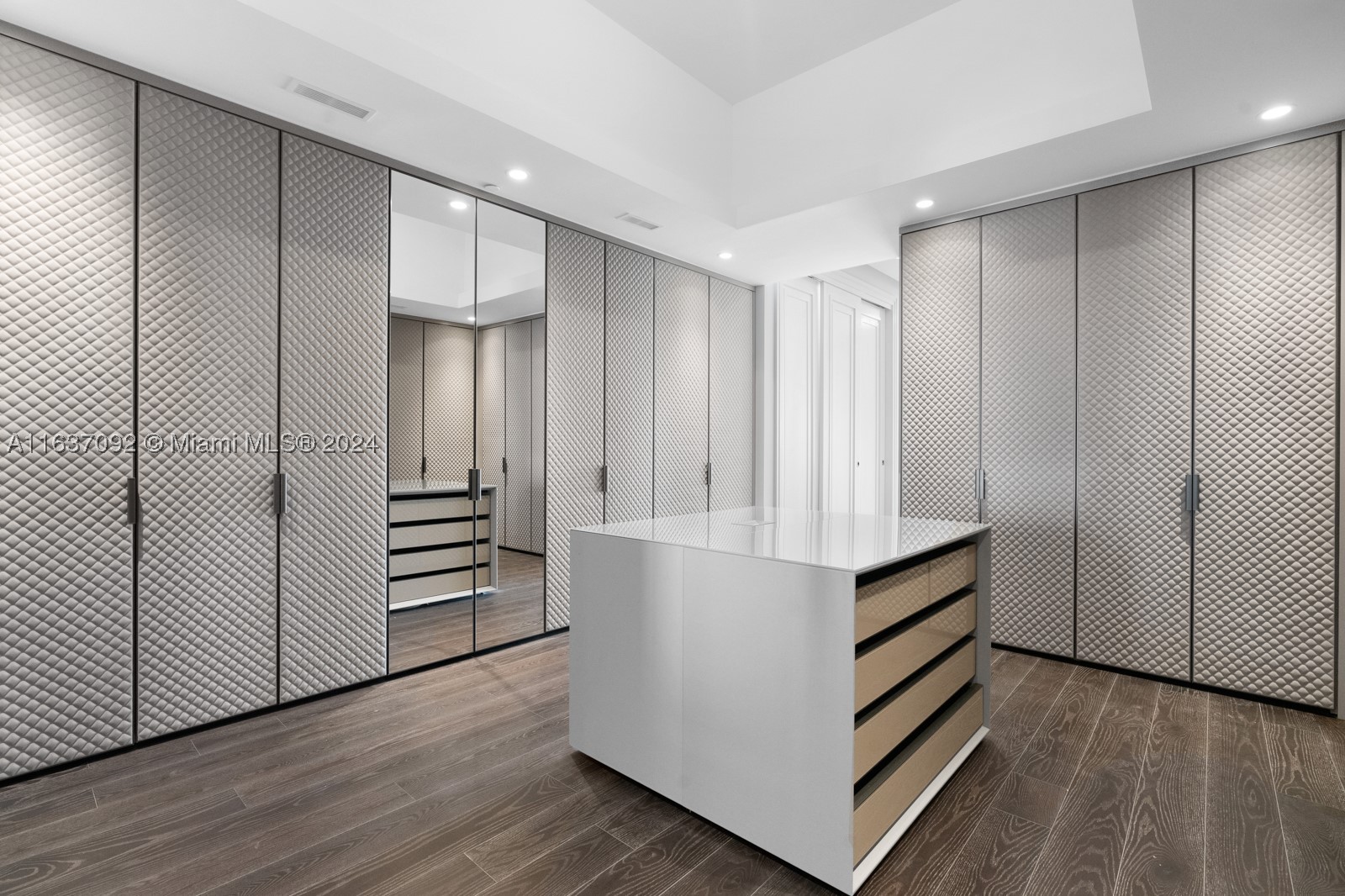 17901 Collins #Ph4705, Sunny Isles Beach FL 33160