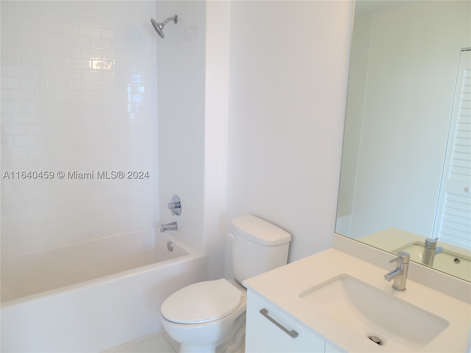 151 SE 1 St #1902, Miami FL 33131