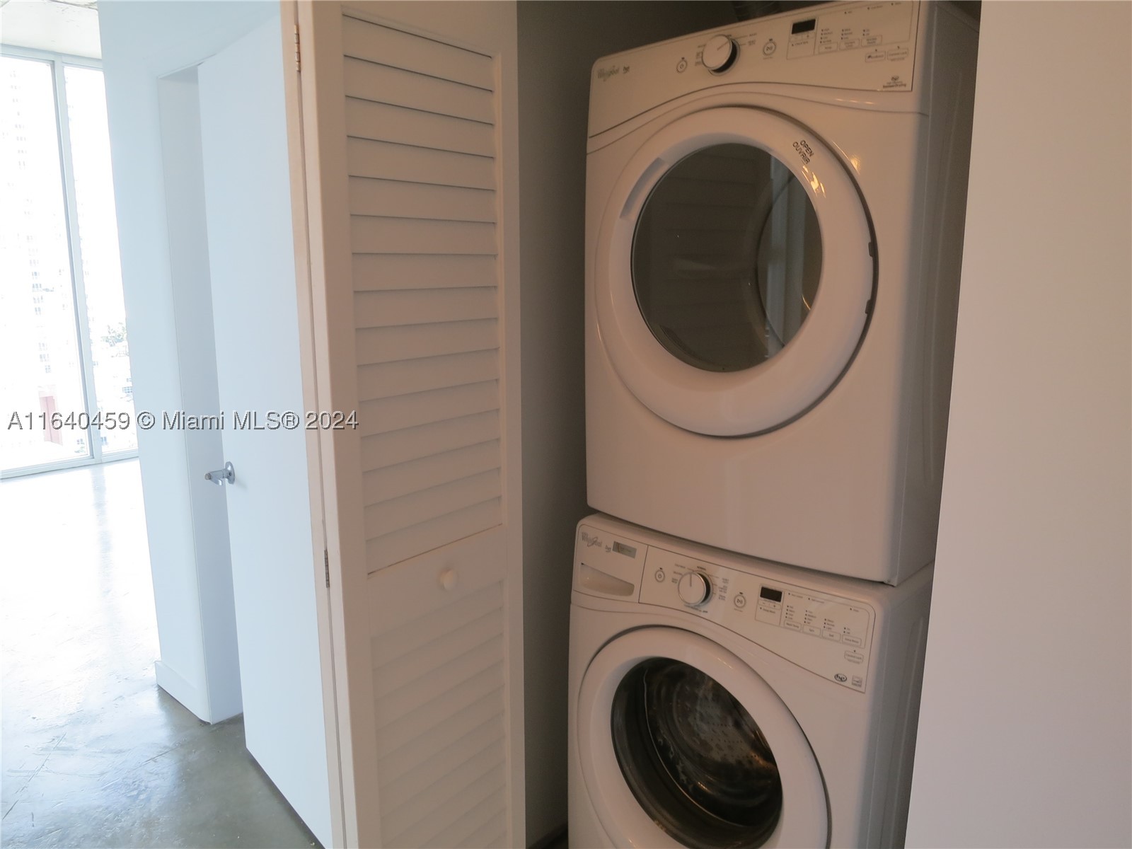 151 SE 1 St #1902, Miami FL 33131