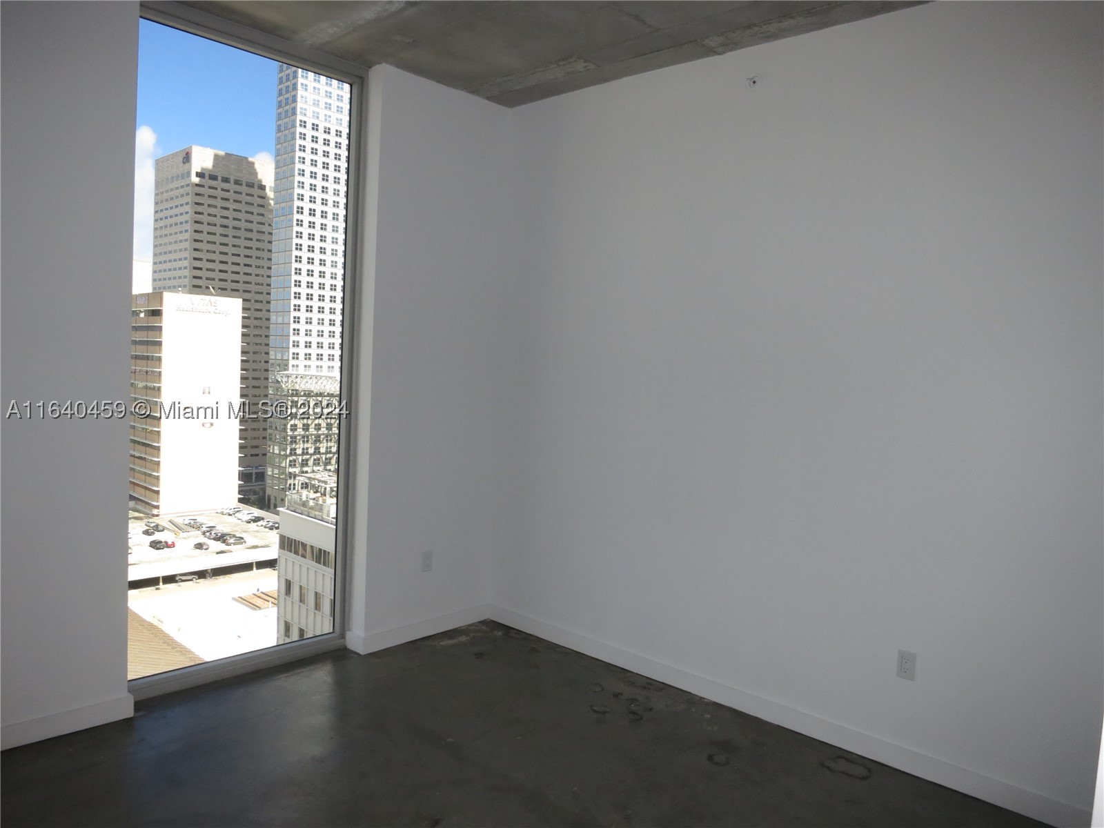 151 SE 1 St #1902, Miami FL 33131