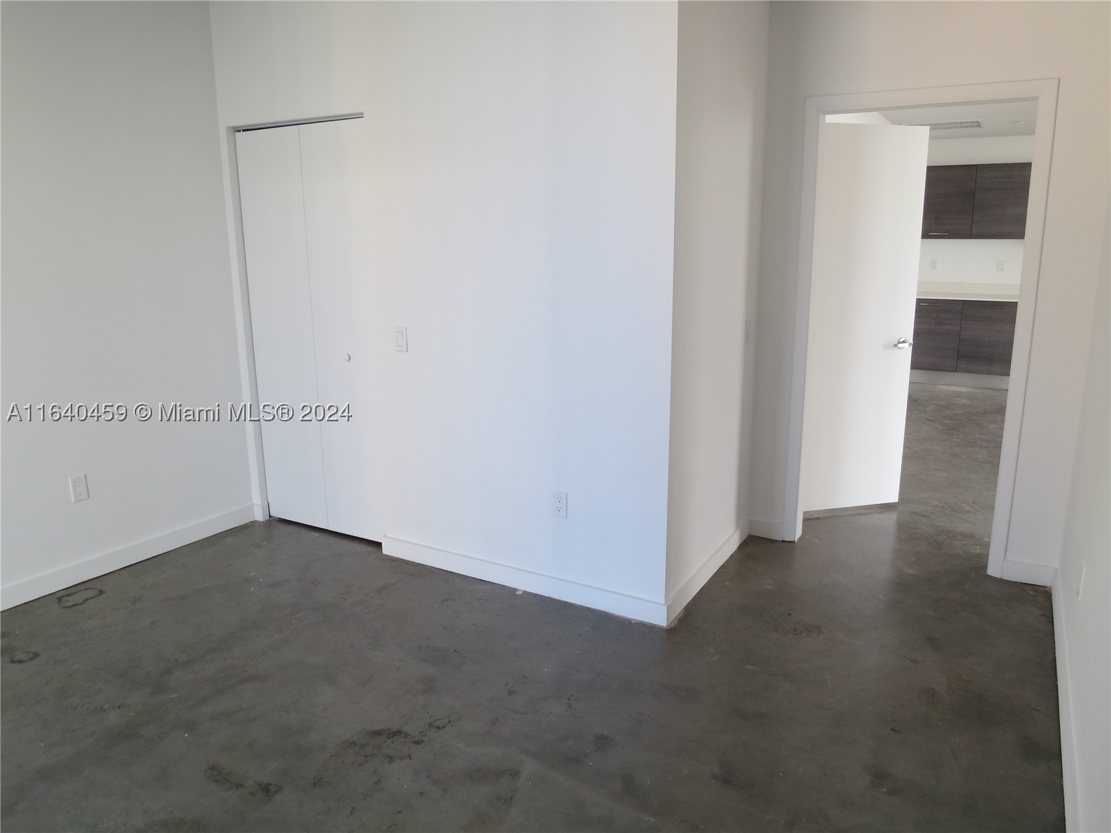 151 SE 1 St #1902, Miami FL 33131