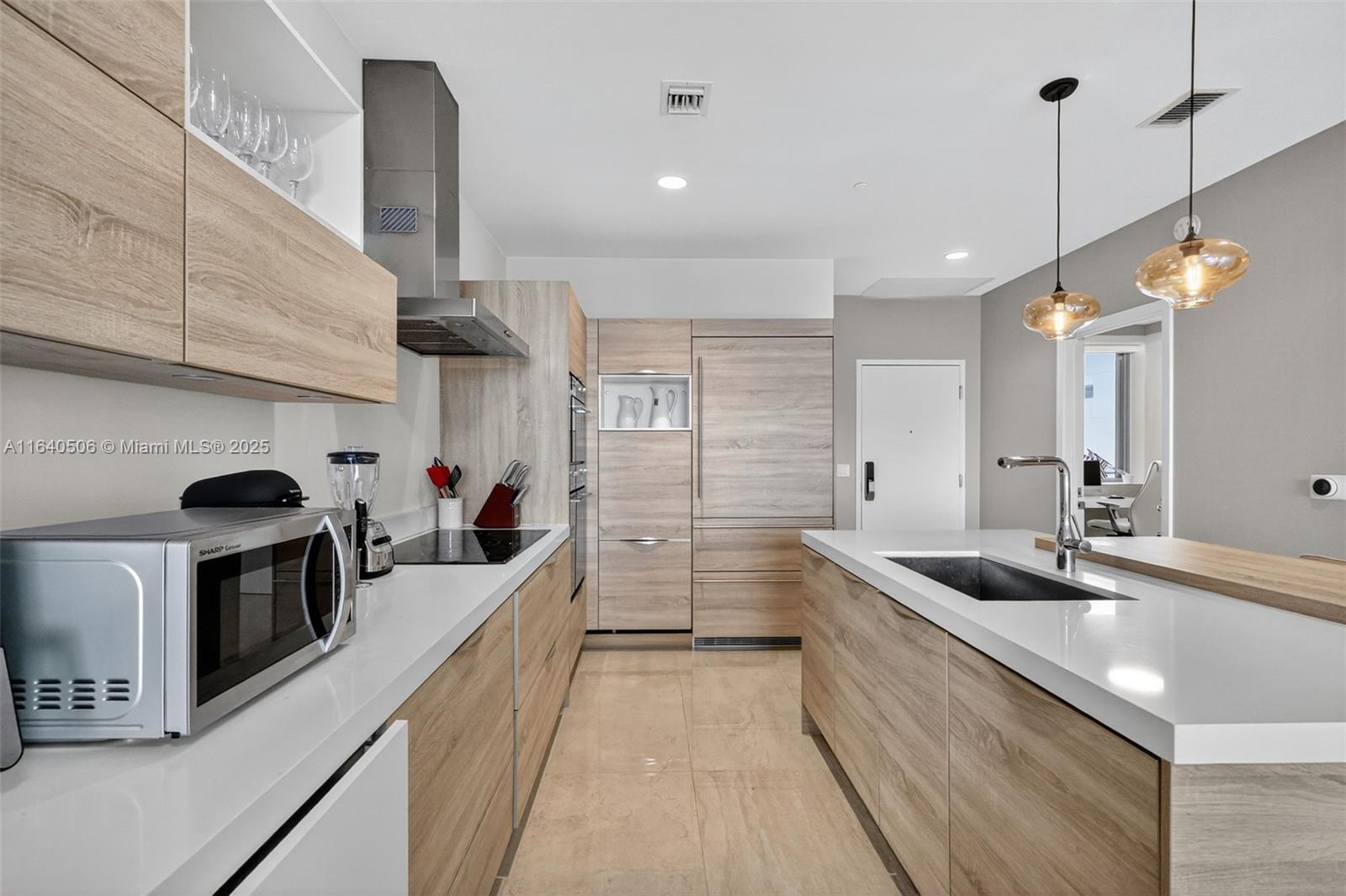 16385 Biscayne Blvd #PH7, North Miami Beach FL 33160