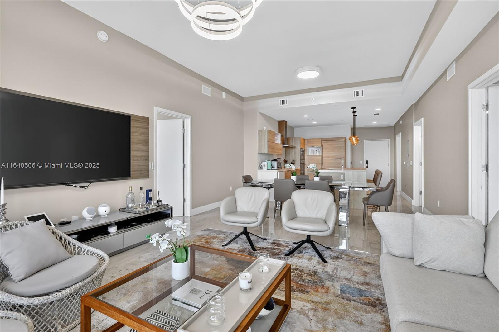 16385 Biscayne Blvd #PH7, North Miami Beach FL 33160
