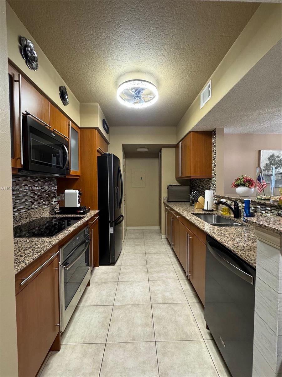 2080 S Ocean Dr #1607, Hallandale Beach FL 33009